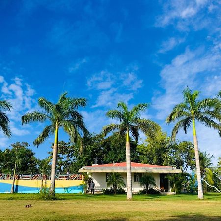 Anjār Srk Farm And Resort מראה חיצוני תמונה